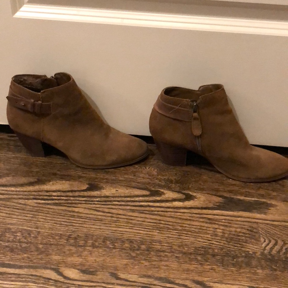 Guess booties - Picture 2 of 3